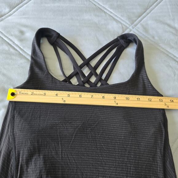 Lululemon Wild Tank Top 4 Black Heathered Gray Strappy Open Back Built-In Bra - Picture 5 of 7